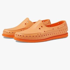 NWT Native Howard Sugarlite orange shoes women size US 7